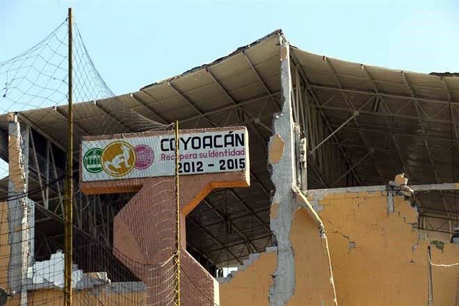 Abandonan deportivo en Coyoacán