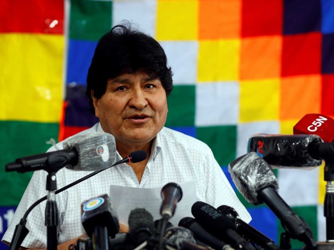 Llama Evo Morales a respetar resultado de comicios