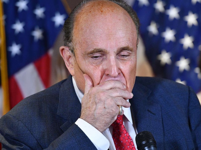Rudy Giuliani, abogado de Trump, da positivo a covid-19