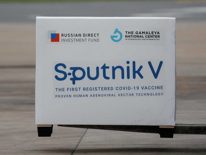 Vacuna Sputnik V, ‘puesta en órbita con éxito’, celebra Rusia