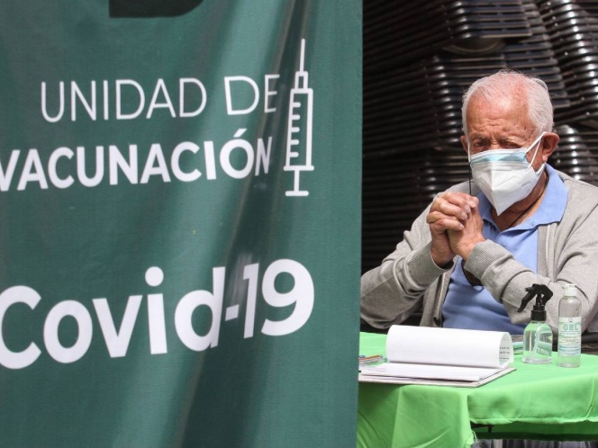 Más de 78 mil adultos mayores han sido vacunados en CDMX